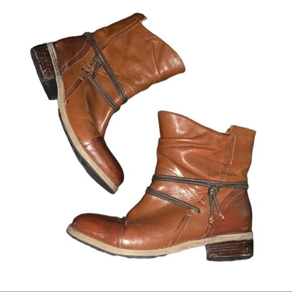 Clarks Leather Ankle Boots Low Heel Round Toe Chestnut Brown Womens Size 7.5M - Picture 9 of 16